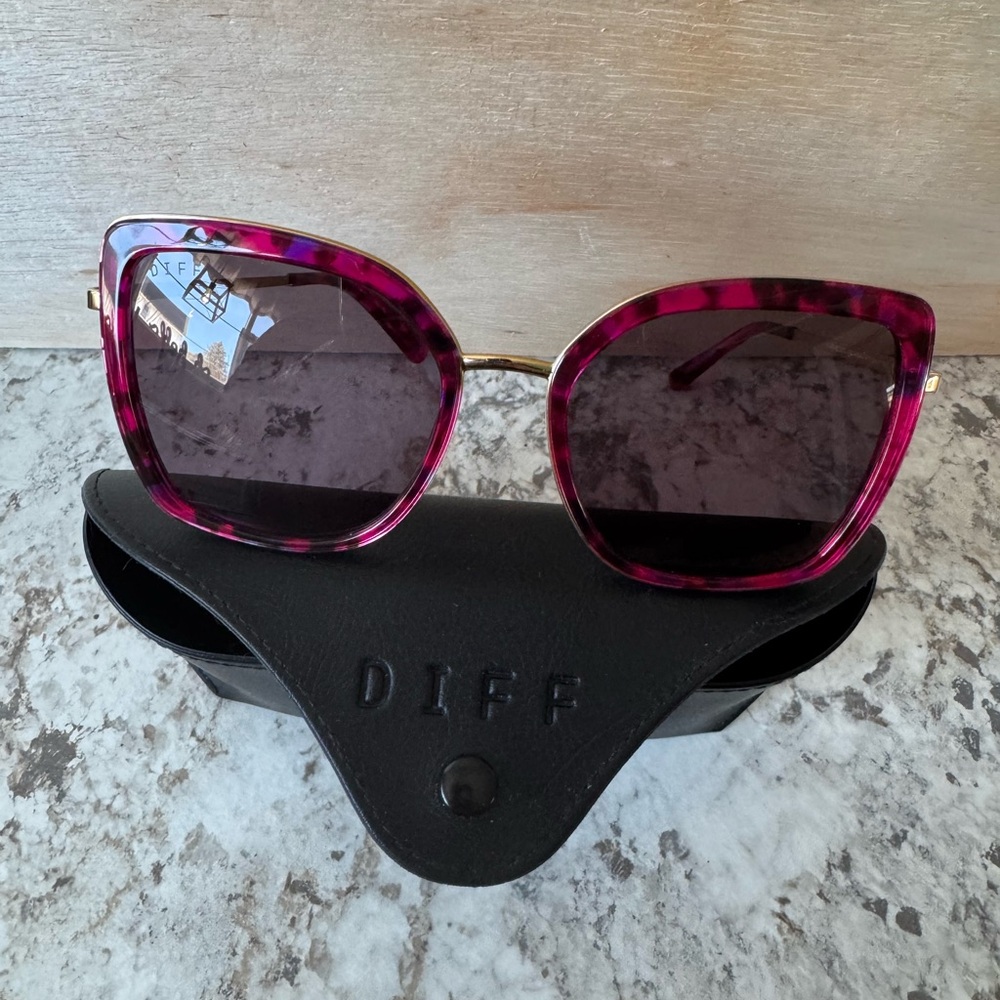 DIFF sunglasses like new - Picture 2 of 7
